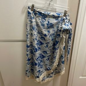 Cute wrap around saying size small